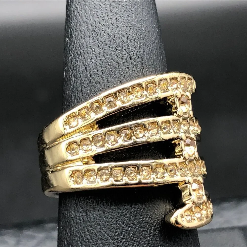 Cocktail Ring Size 7.5 Faceted Champagne Crystals Triple Spray‎ Gold Tone Band